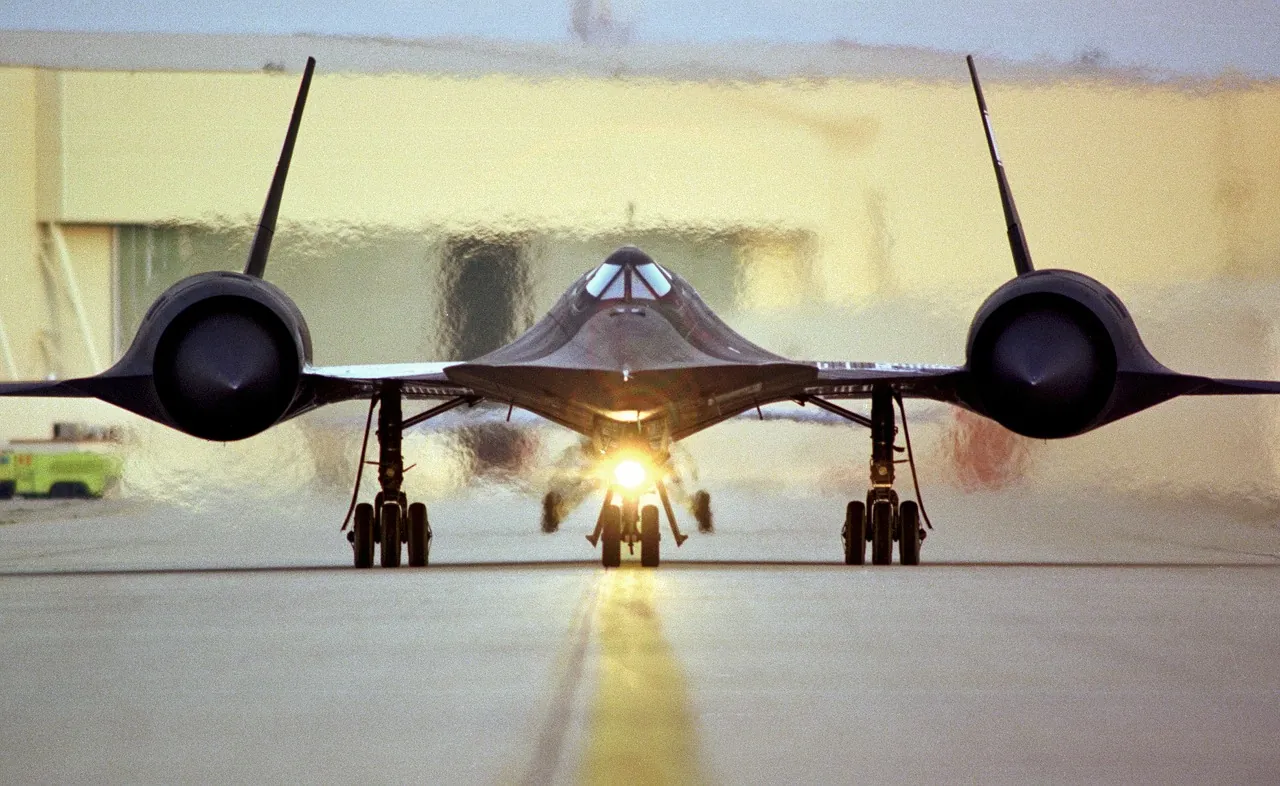 Front view of SR-71